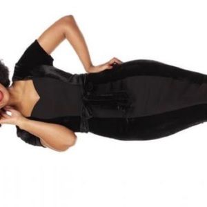 Black Collectif Short Sleeved Velvet Sweetheart Dress